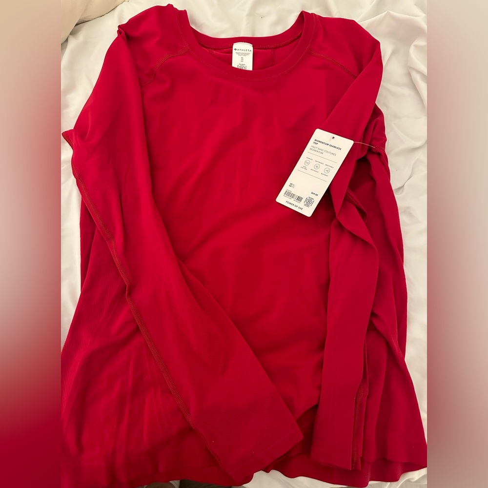 Athleta Momentum LS